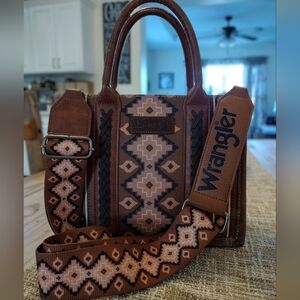 Wrangler Geometric Brown Shoulder Bag